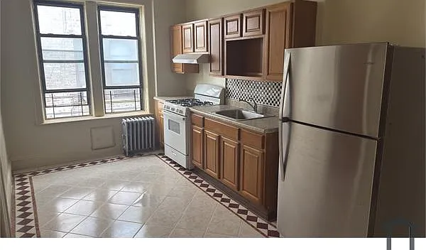 79 E 94th St #2-R — Photo 1
