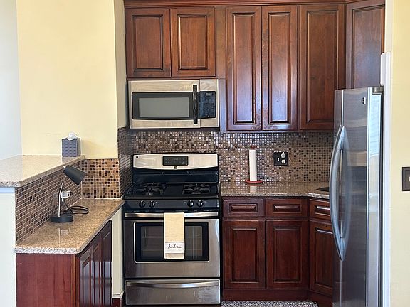3rd image of 7234 Almeda Ave