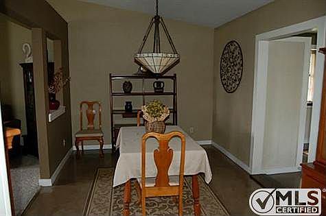 4th image of 4209 Iola Ave