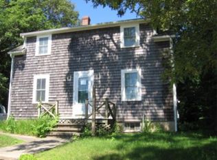 135 Edgartown Rd, Tisbury, MA 02568