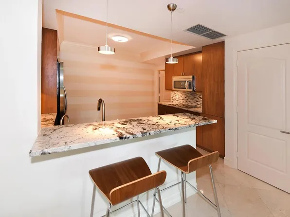 550 SE Mizner Boulevard #B206, Boca Raton, FL 33432