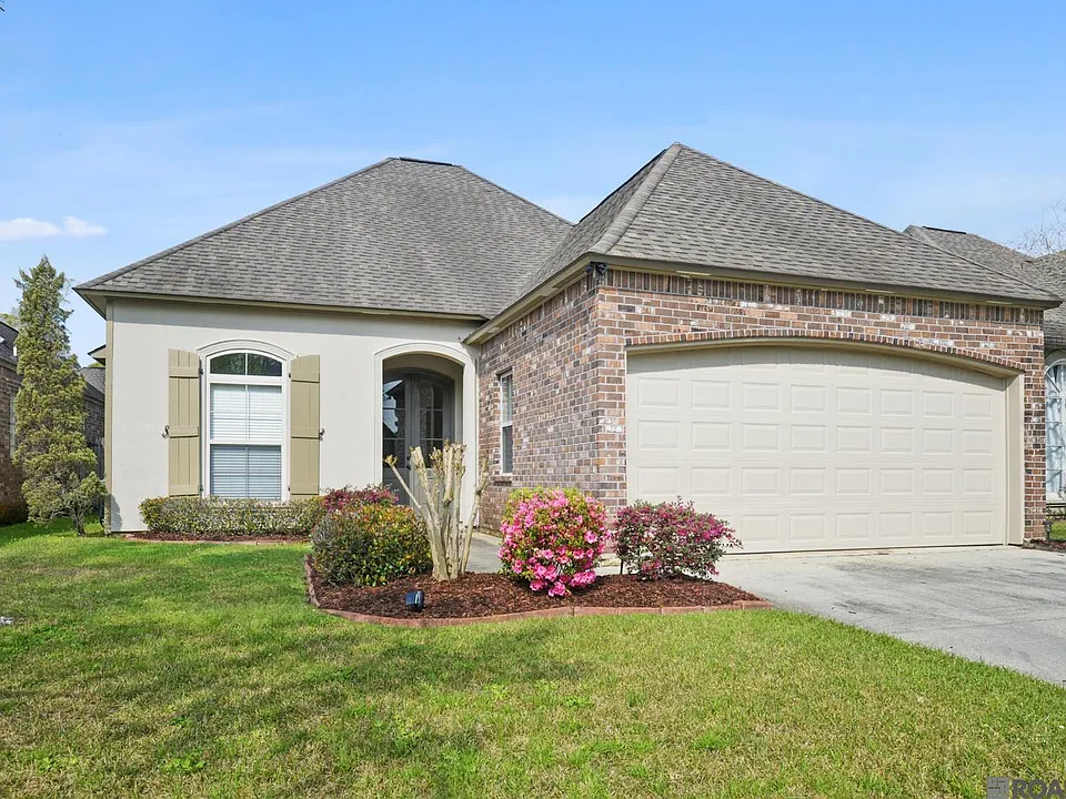 5812 Hidden Ridge Ln