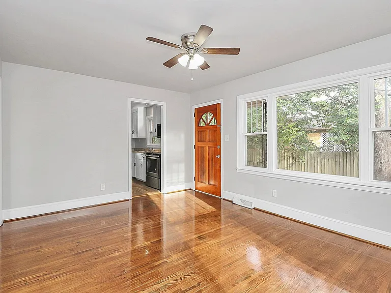 1415 Springwood Ln — Photo 1