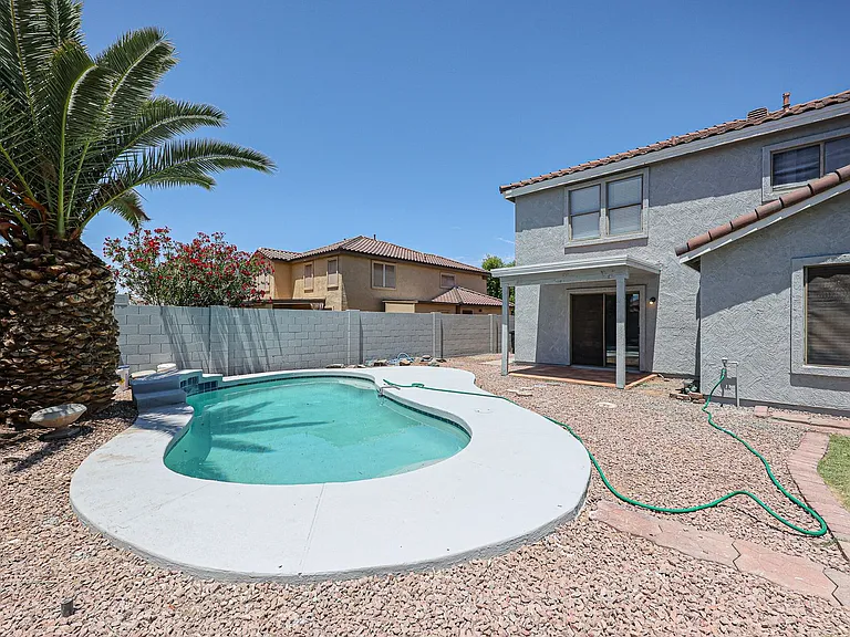 3385 E Longhorn Dr — Photo 45