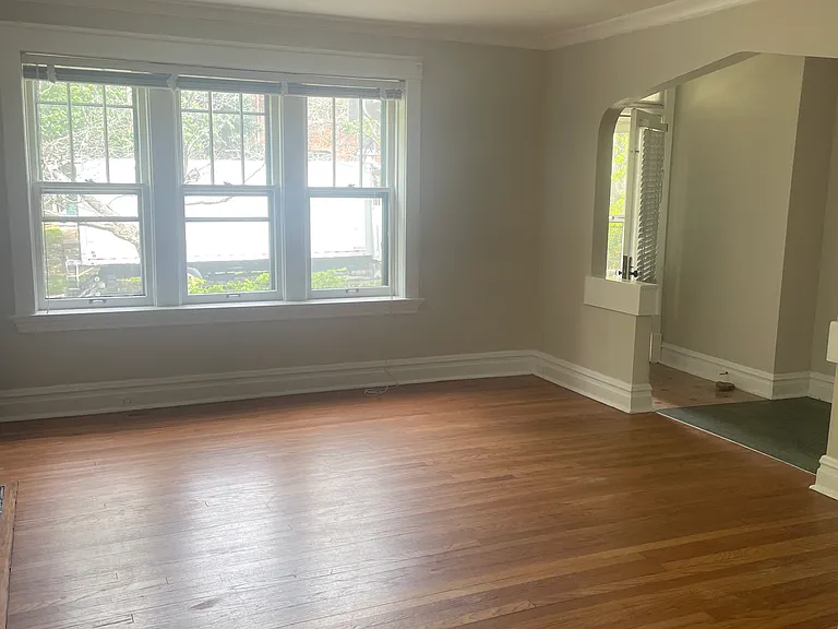 5244 Bancroft Ave #2 — Photo 2