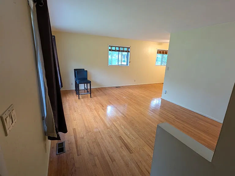 2734 Hampshire Rd — Photo 7