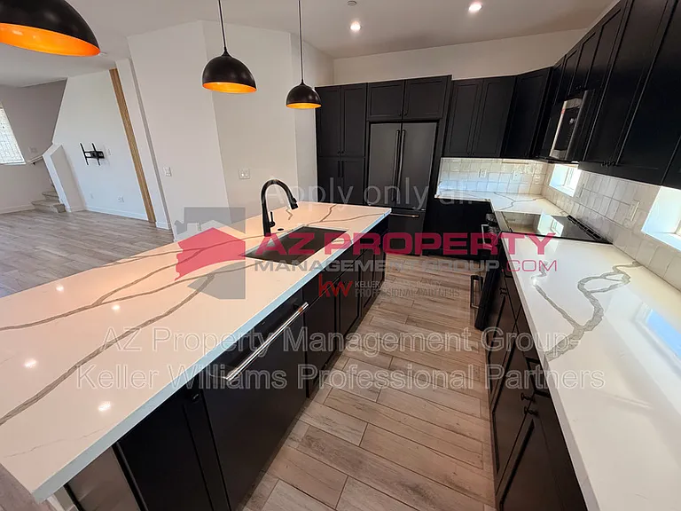 825 N 9th Ave #12 — Photo 14