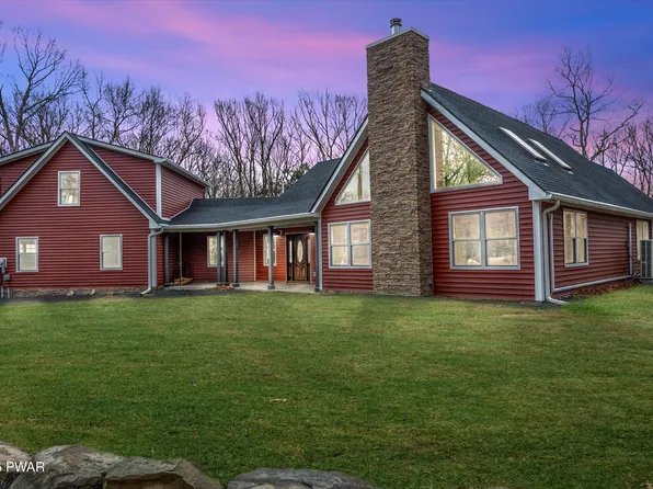 801 Remuda Ct, Lords Valley, PA 18428