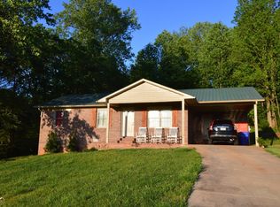 697 Dorsey Rd, Cleveland, GA 30528