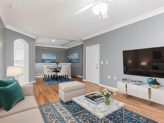5th image of 3205 Bay Club Cir #3205
