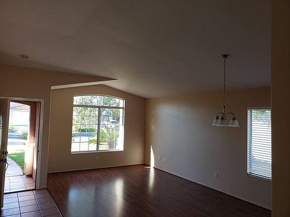 2nd image of 3318 Hollowtree Dr