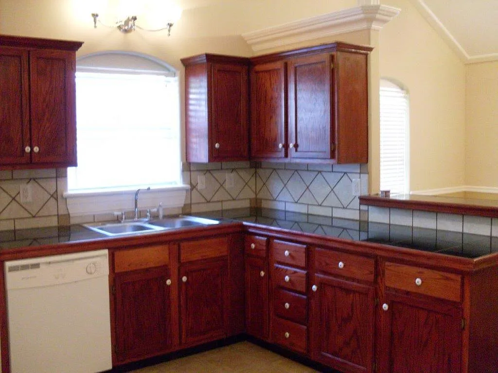 2 bed, 1081 sqft, $1,190 — Photo 3