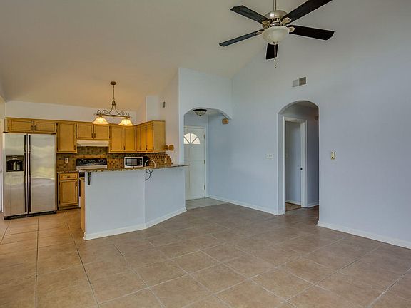 4th image of 6657 Hartland St