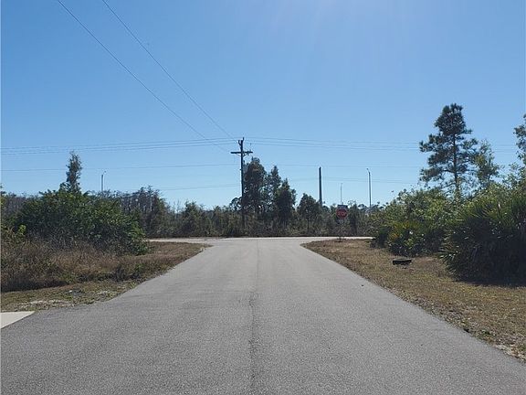 4th image of 1029 Loyal Ave S
