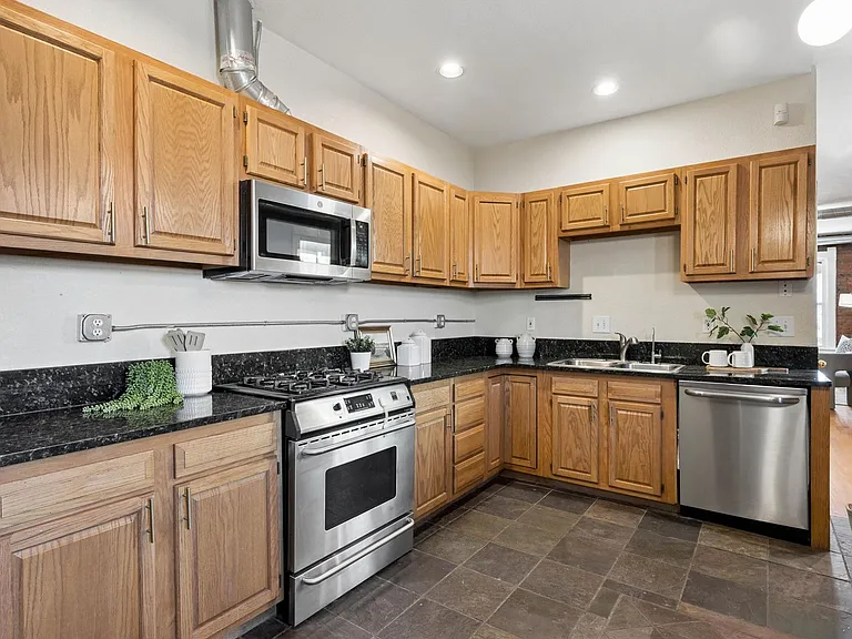 126 Galapago St — Photo 15