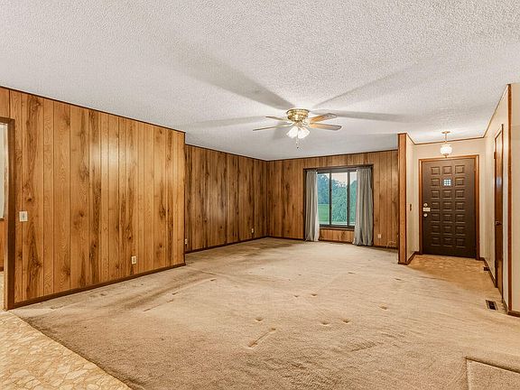 3rd image of 260 E Miller Road