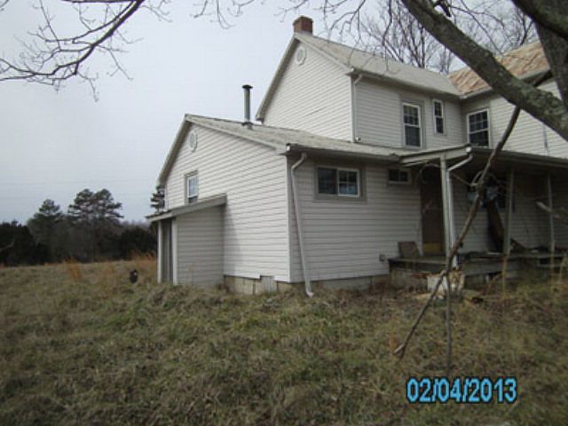 2nd image of 2059 Golden Leaf Rd
