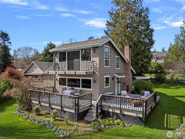 305 NW Coveland Street, Coupeville, WA 98239
