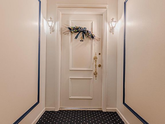 5th image of 5601 Carriageway Dr APT 101B