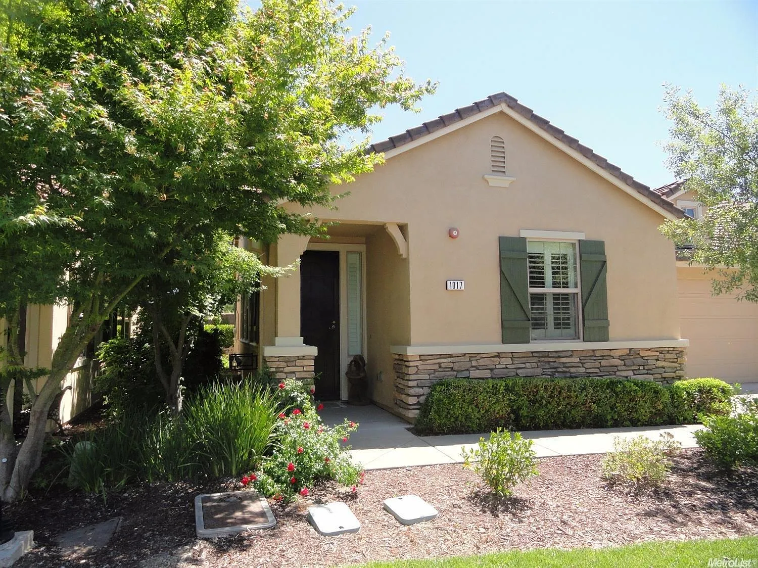 1017 Marseille Ln photo 1