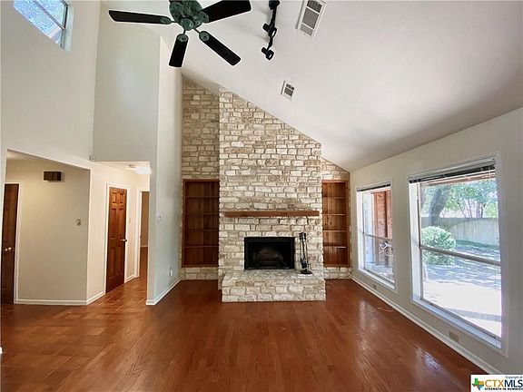4th image of 1612 Chisholm Ct