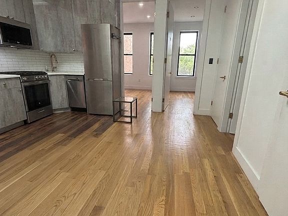 4th image of 60-82 Catalpa Ave #2B