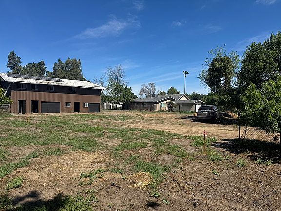 5th image of 3824 Hubbard Rd