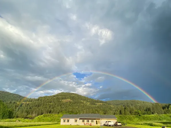 177 Hanford Dr, Sagle, ID 83860