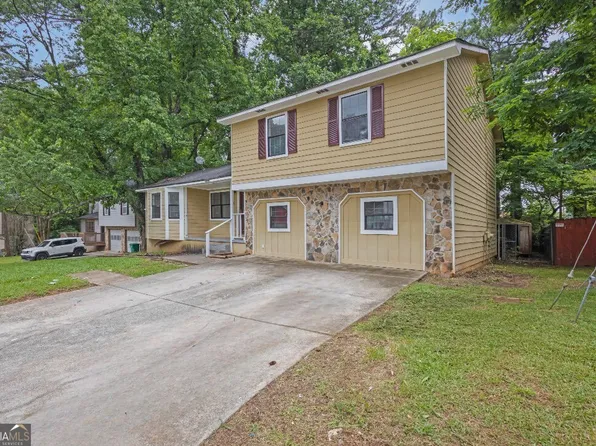 5477 Forest Pines Dr, Lithonia, GA 30058