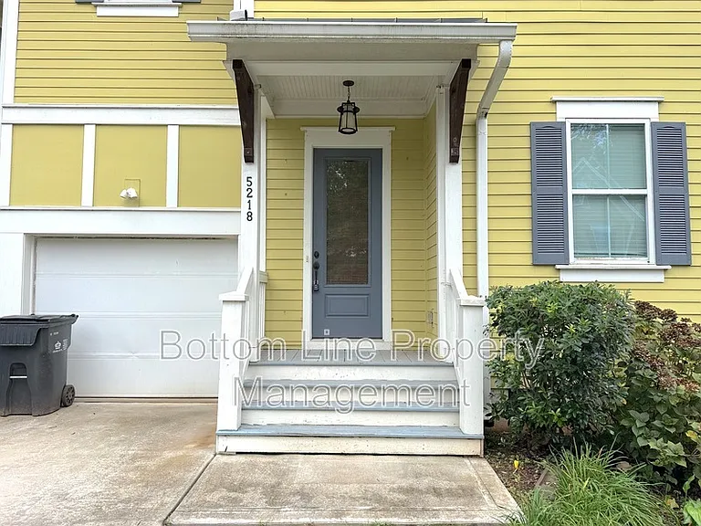5218 Kelly St — Photo 2