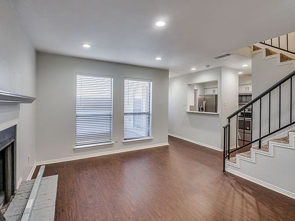 2nd image of 2801 Meadow Park Dr Unit B