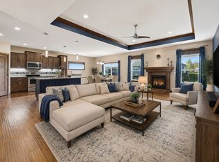 1217 Rolling Glen Dr, Marion, IA 52302