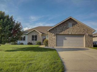 4001 Sandstone Dr, Janesville, WI 53546