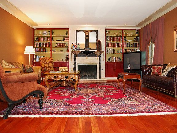 Living room mahogony wood