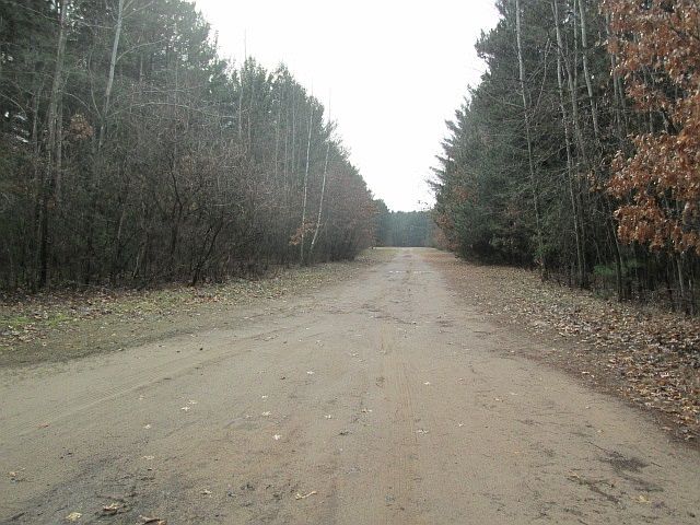 2nd image of N16199 24th Ave N