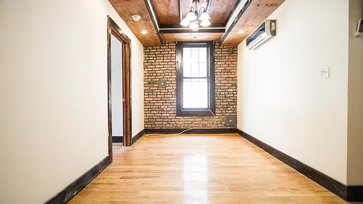 Rented by Nooklyn NYC LLC | media 28