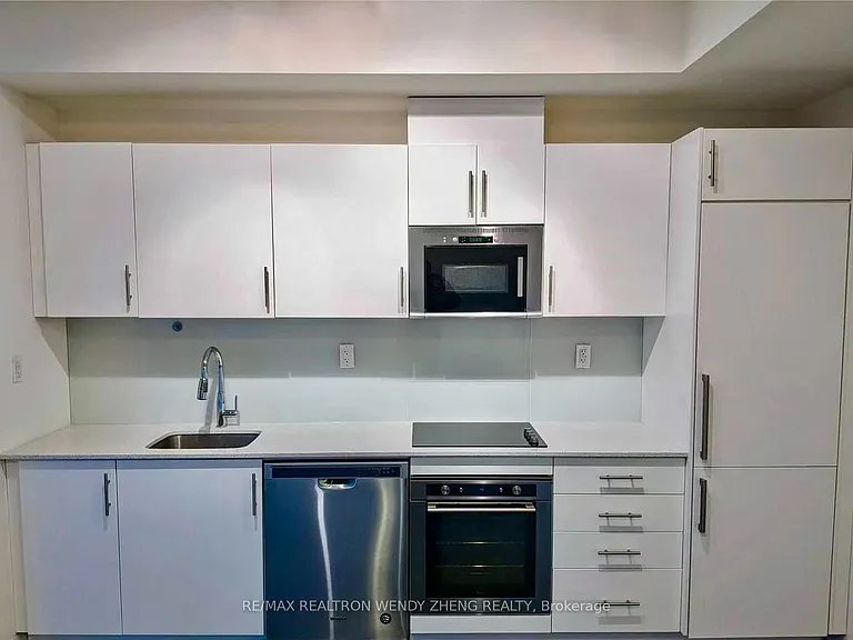460 Adelaide St E #1219 — Photo 5