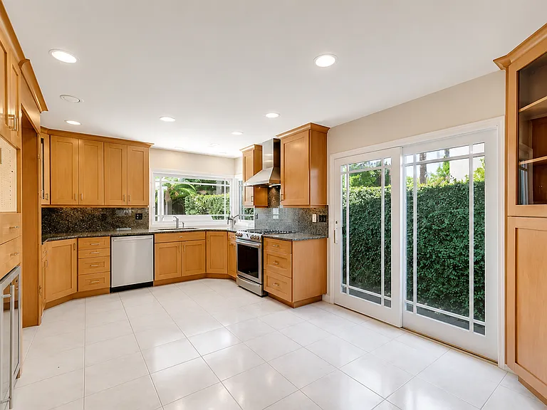 17675 Rainglen Ln — Photo 10