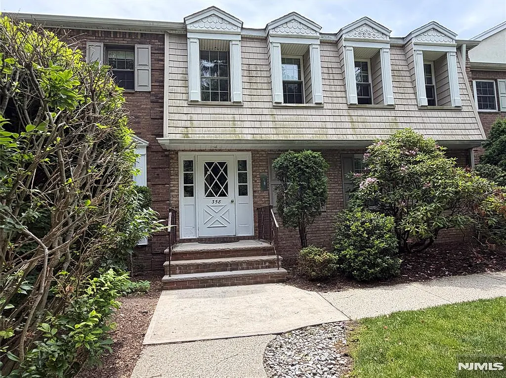 1 bed, $2,200 — Photo 3