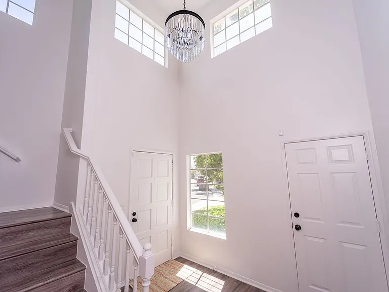 4365 Oak Glen St — Photo 3