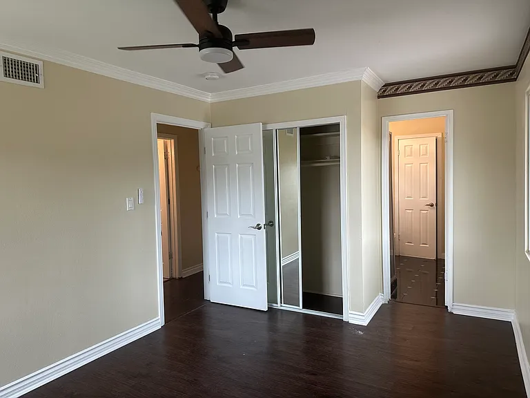 1454 El Prado Ave — Photo 6