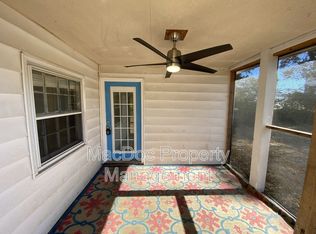 205 N Irving Ave, Colonial Beach, VA 22443