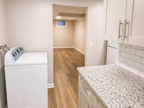5th image of 3515 Leavenworth St APT 6