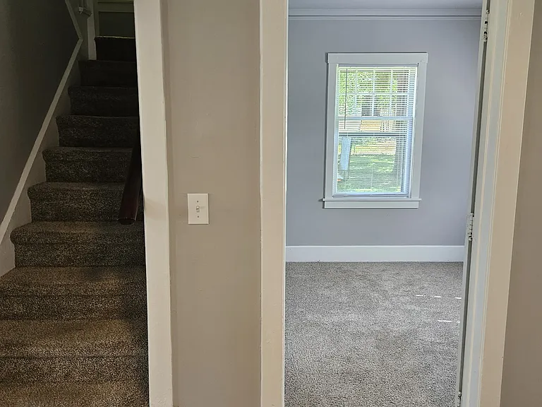 402 S Adams St — Photo 12