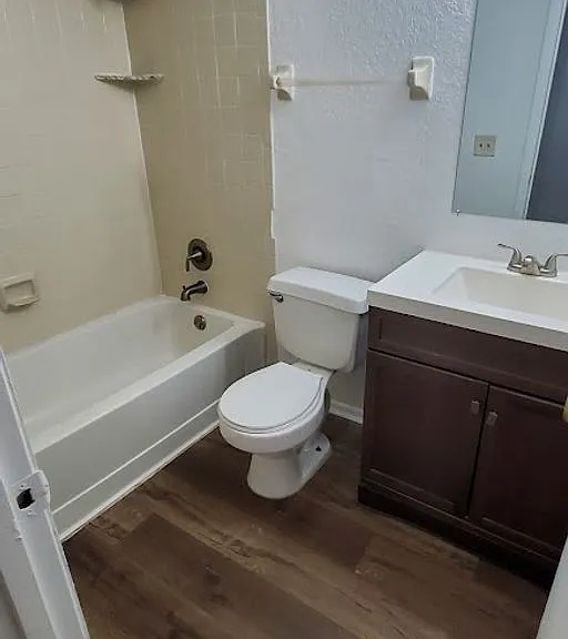 5271 Images Cir #202 — Photo 17