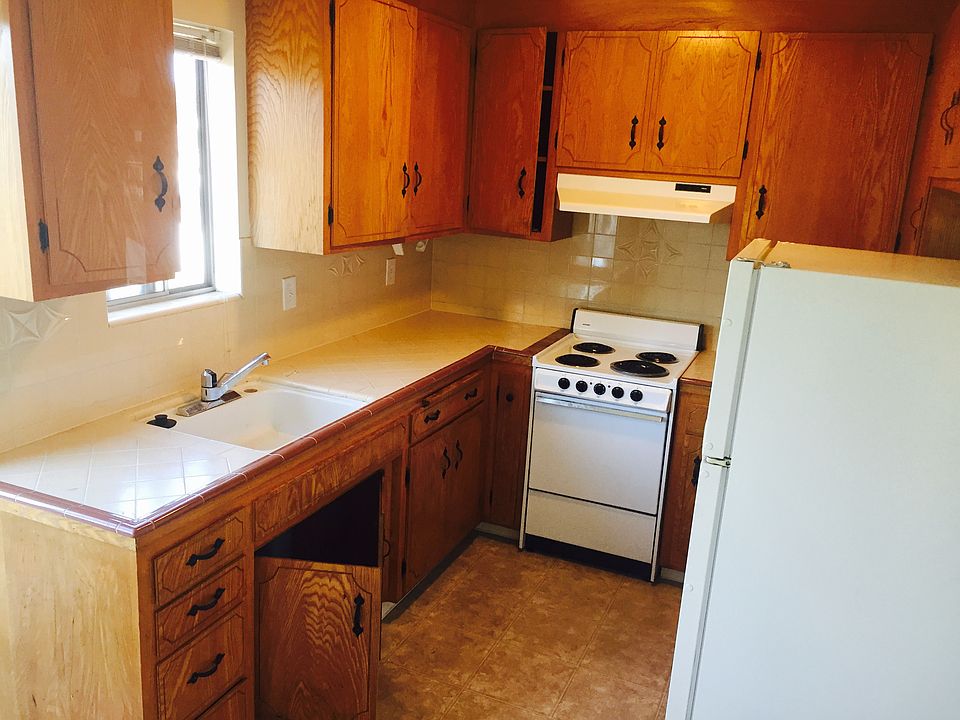 1st image of 364 Estabrook St APT B