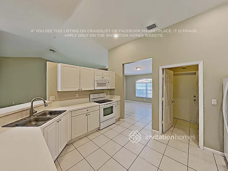 13750 Lilac Pl — Photo 7