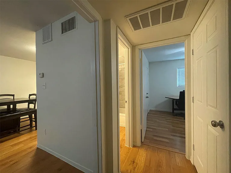 2207 Leon St #309 — Photo 12