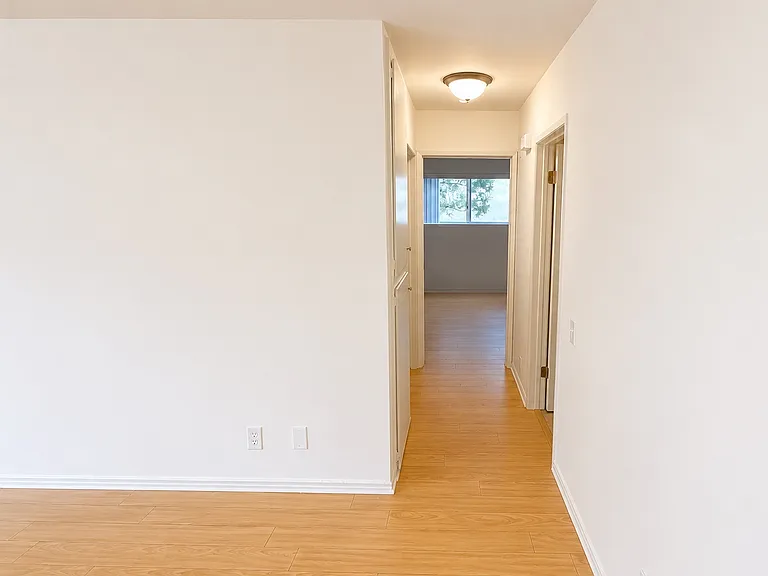 831 3rd St #101 — Photo 13