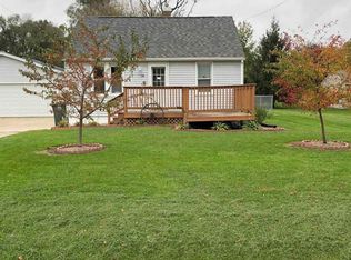 711 Bishop Ave, Waterloo, IA 50707